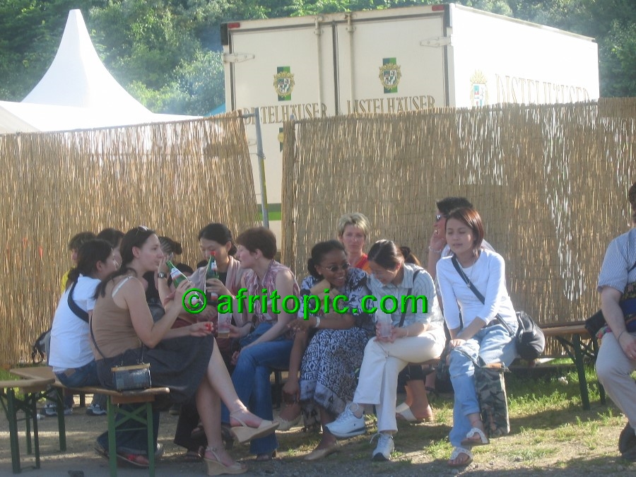 ../Images/AfricaFestival-26-27-28May05 030.jpg